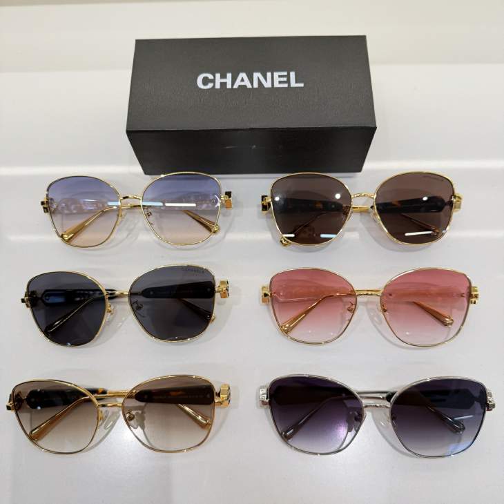Picture of Chanel Sunglasses _SKUfw80879944fw